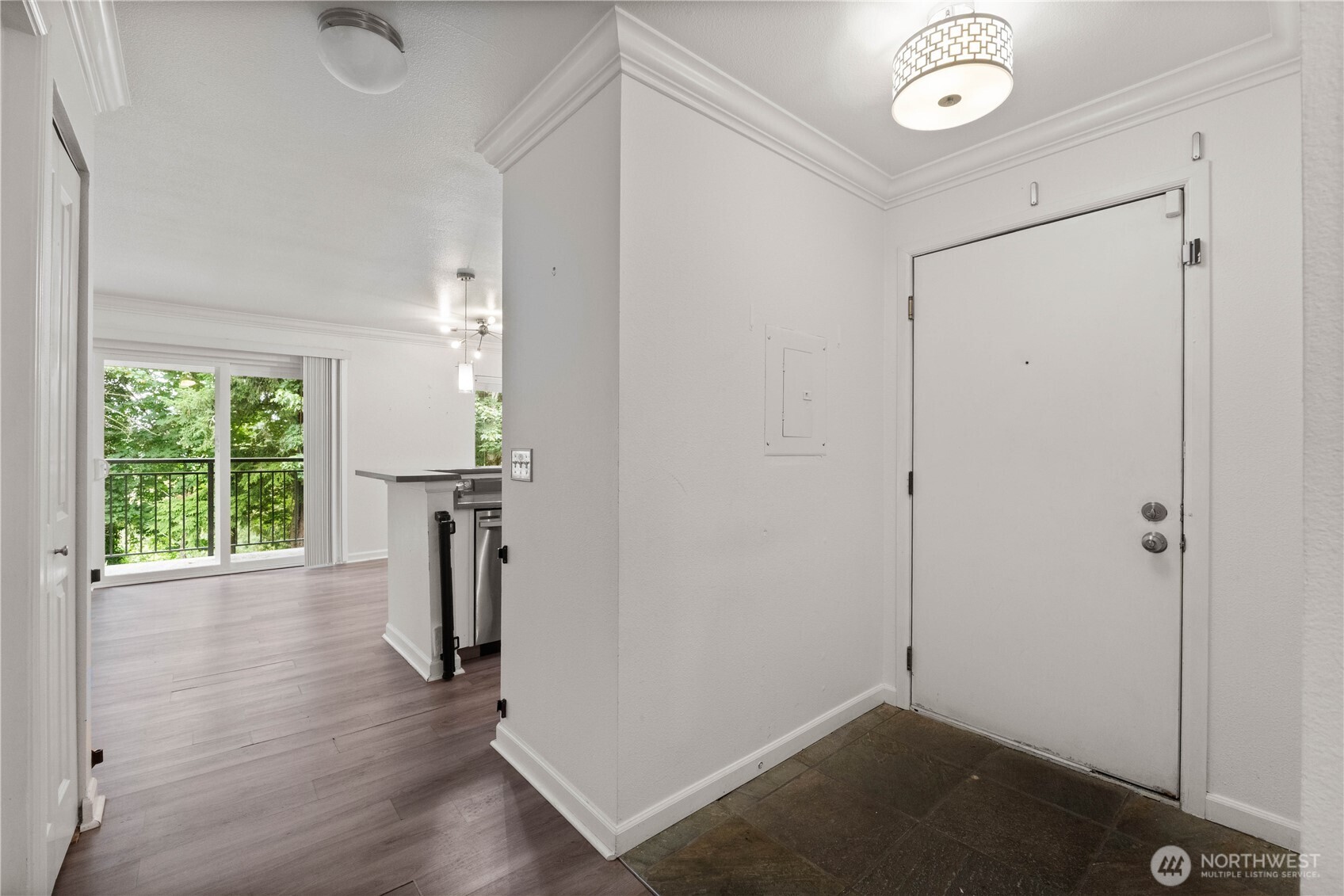 31500 33rd Place SW #C203, Federal Way, WA 98023