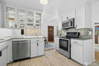 219 SW 108th Street , Seattle, WA 98146 - Photo 11