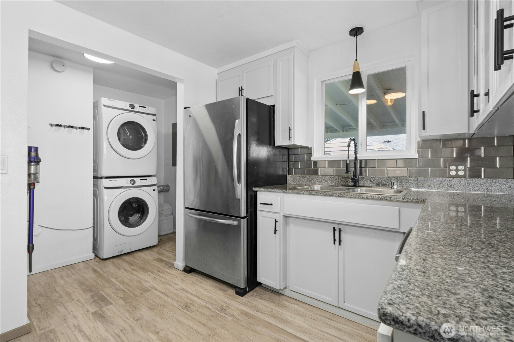 219 SW 108th Street , Seattle, WA 98146