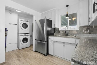 219 SW 108th Street , Seattle, WA 98146 - Photo 12