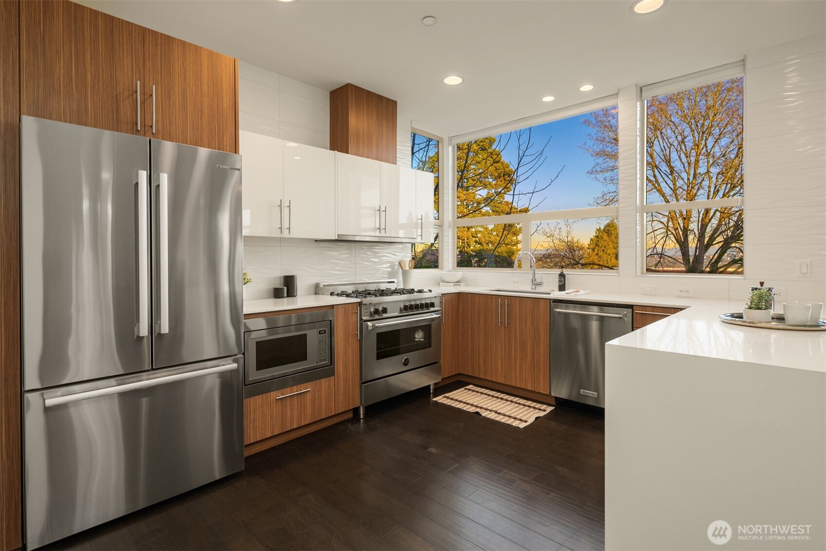 928 34th Avenue , Seattle, WA 98122