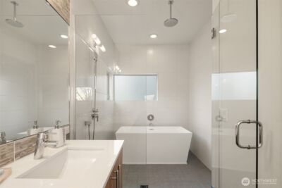 928 34th Avenue , Seattle, WA 98122 - Photo 24