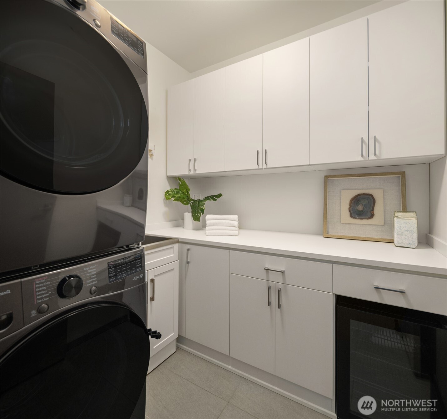 928 34th Avenue , Seattle, WA 98122