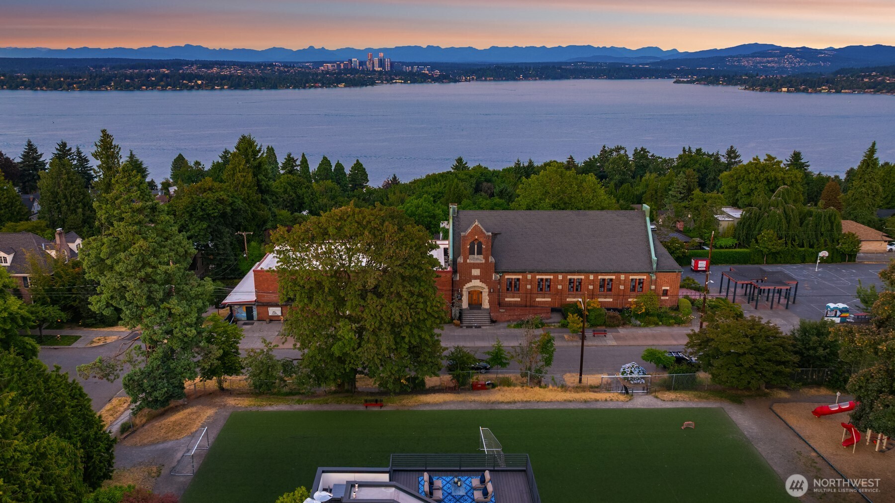 928 34th Avenue , Seattle, WA 98122