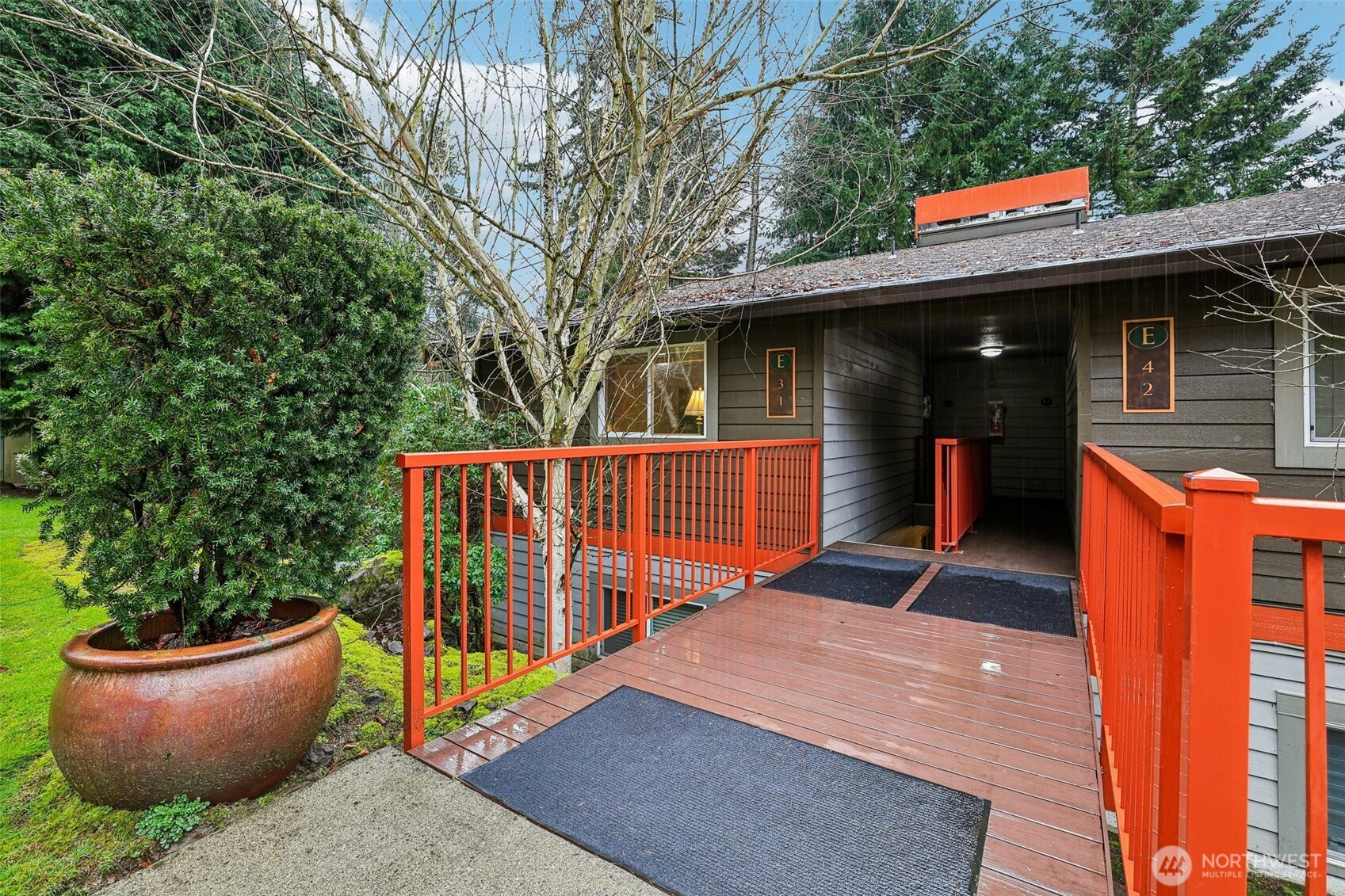 11060 NE 33rd Place #E3, Bellevue, WA 98004
