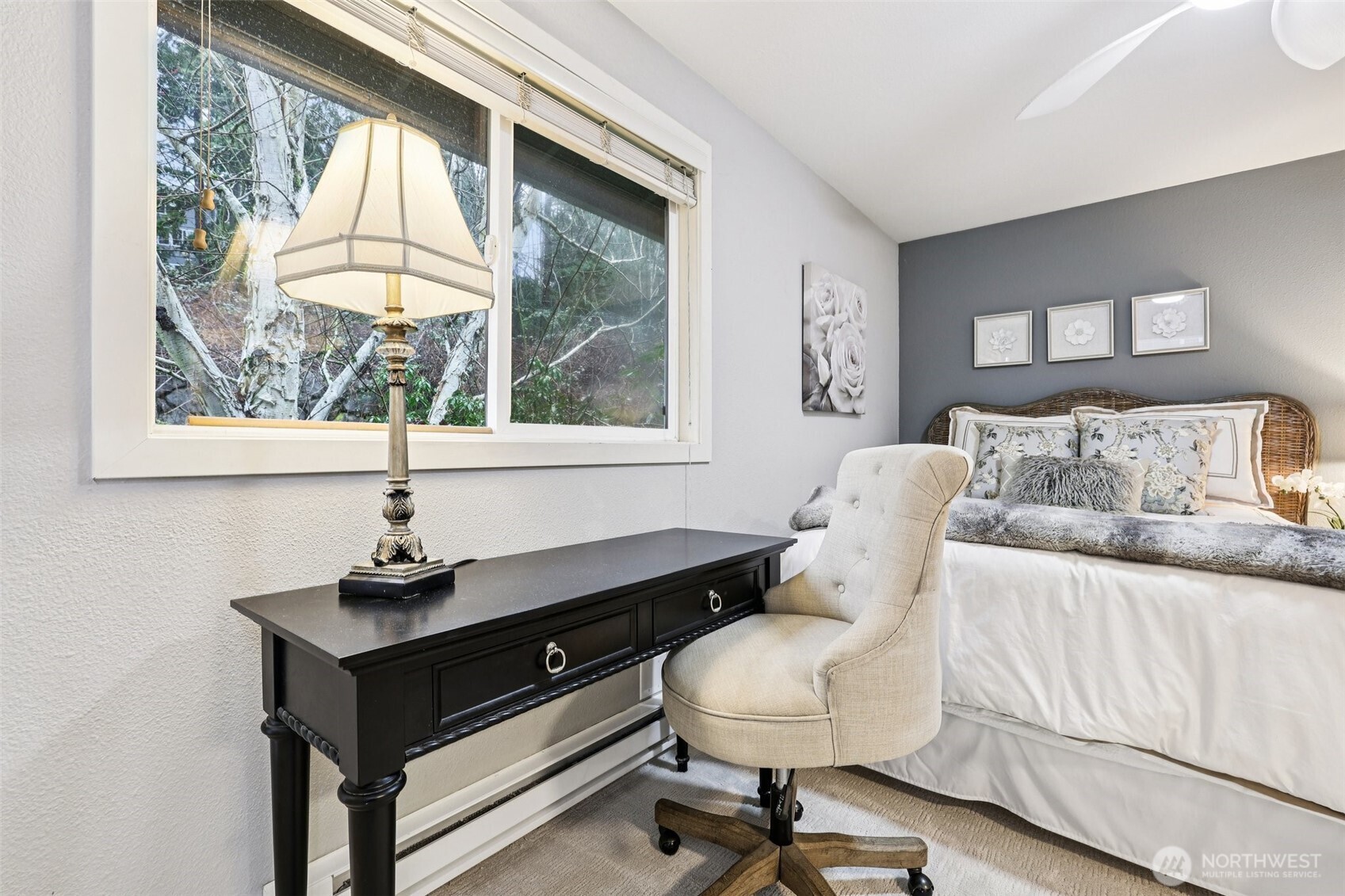 11060 NE 33rd Place #E3, Bellevue, WA 98004