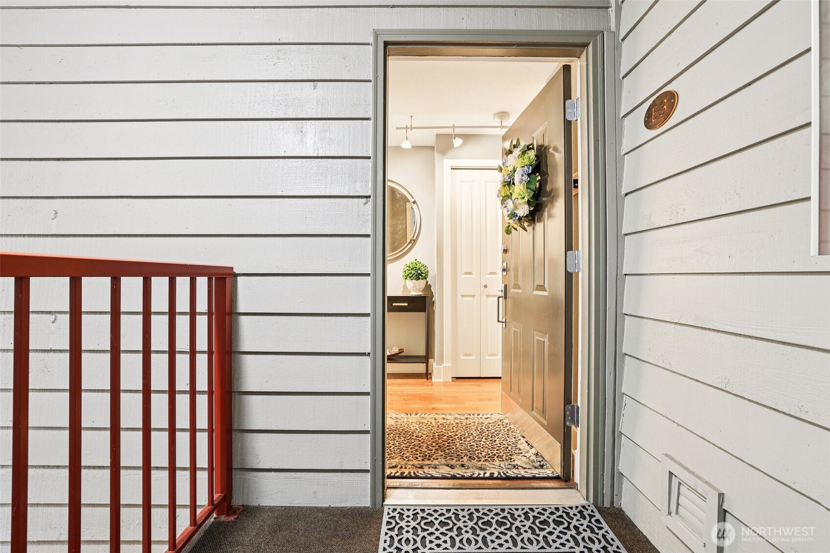 11060 NE 33rd Place #E3, Bellevue, WA 98004