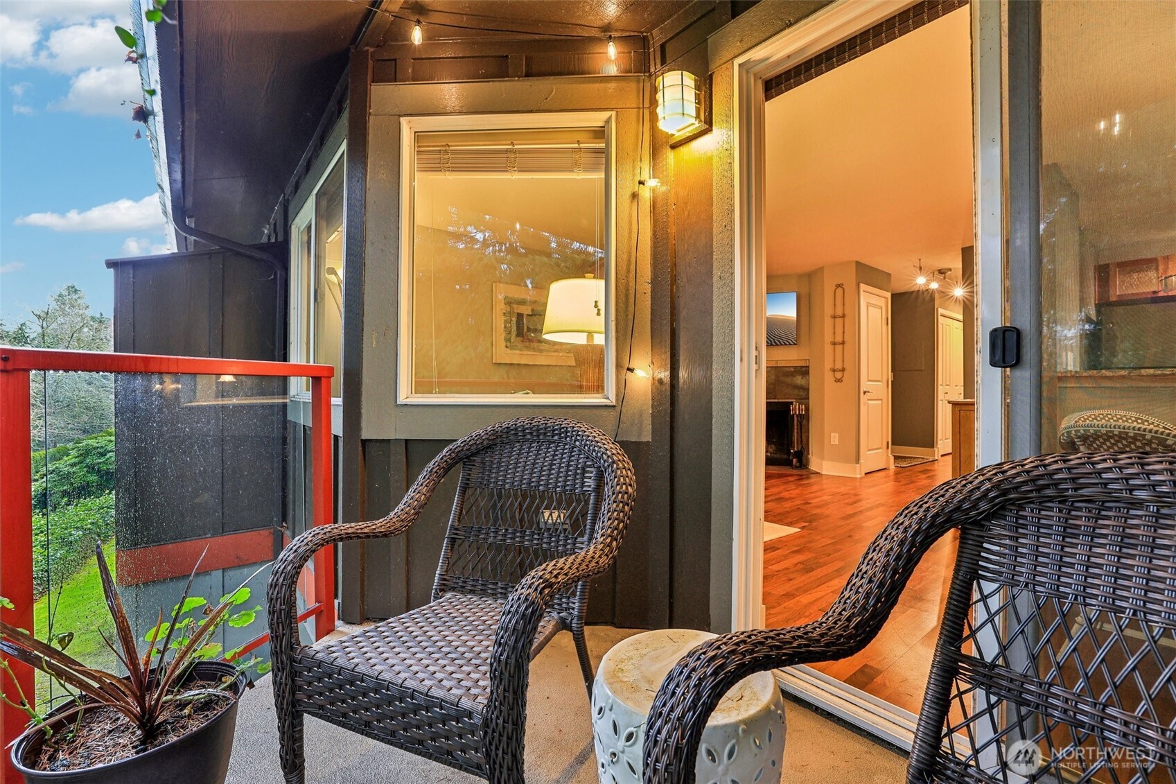 11060 NE 33rd Place #E3, Bellevue, WA 98004