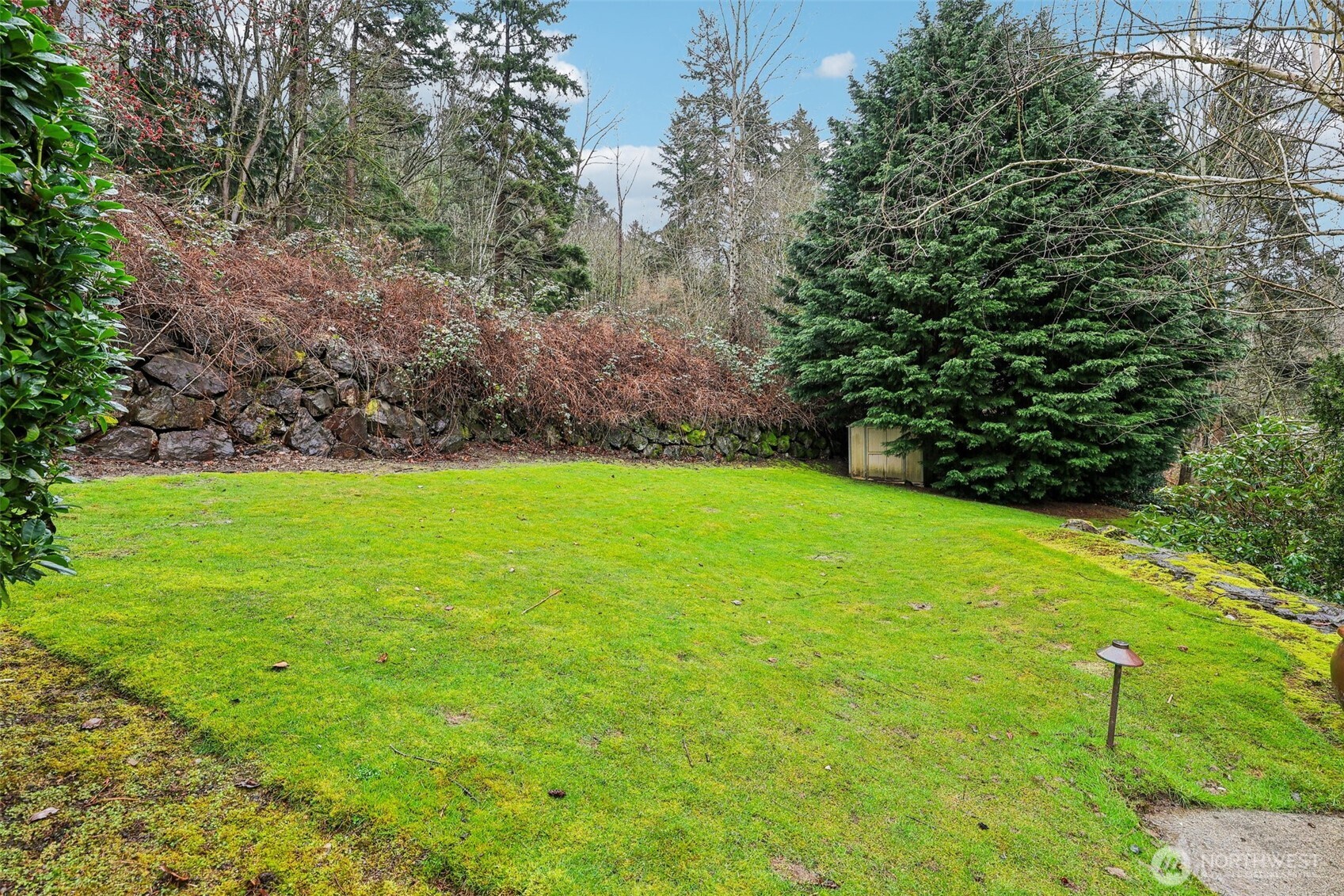 11060 NE 33rd Place #E3, Bellevue, WA 98004