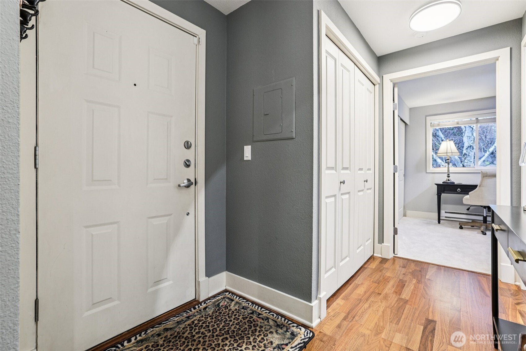 11060 NE 33rd Place #E3, Bellevue, WA 98004