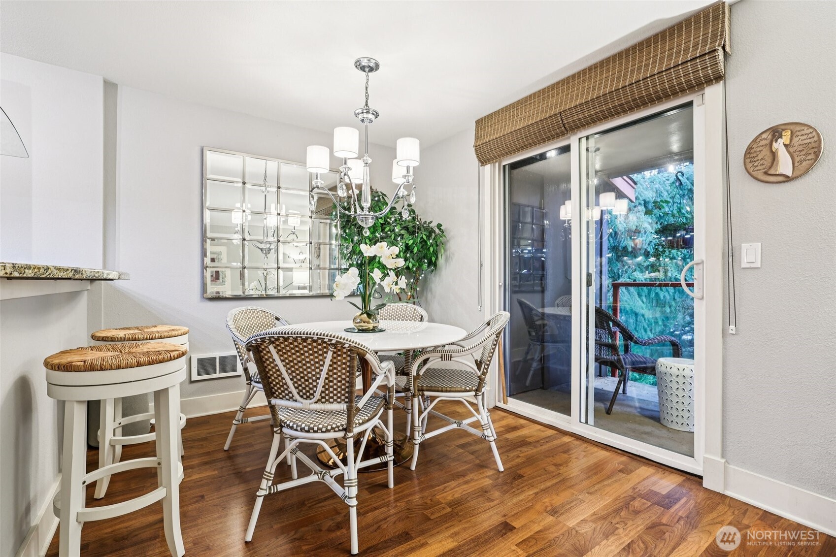 11060 NE 33rd Place #E3, Bellevue, WA 98004