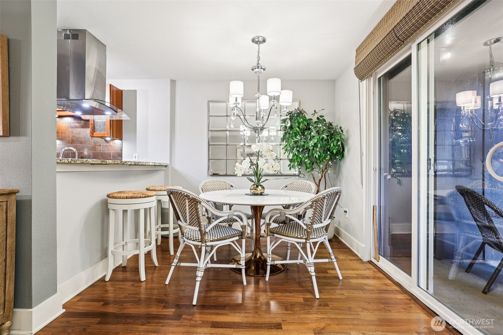 11060 NE 33rd Place #E3, Bellevue, WA 98004