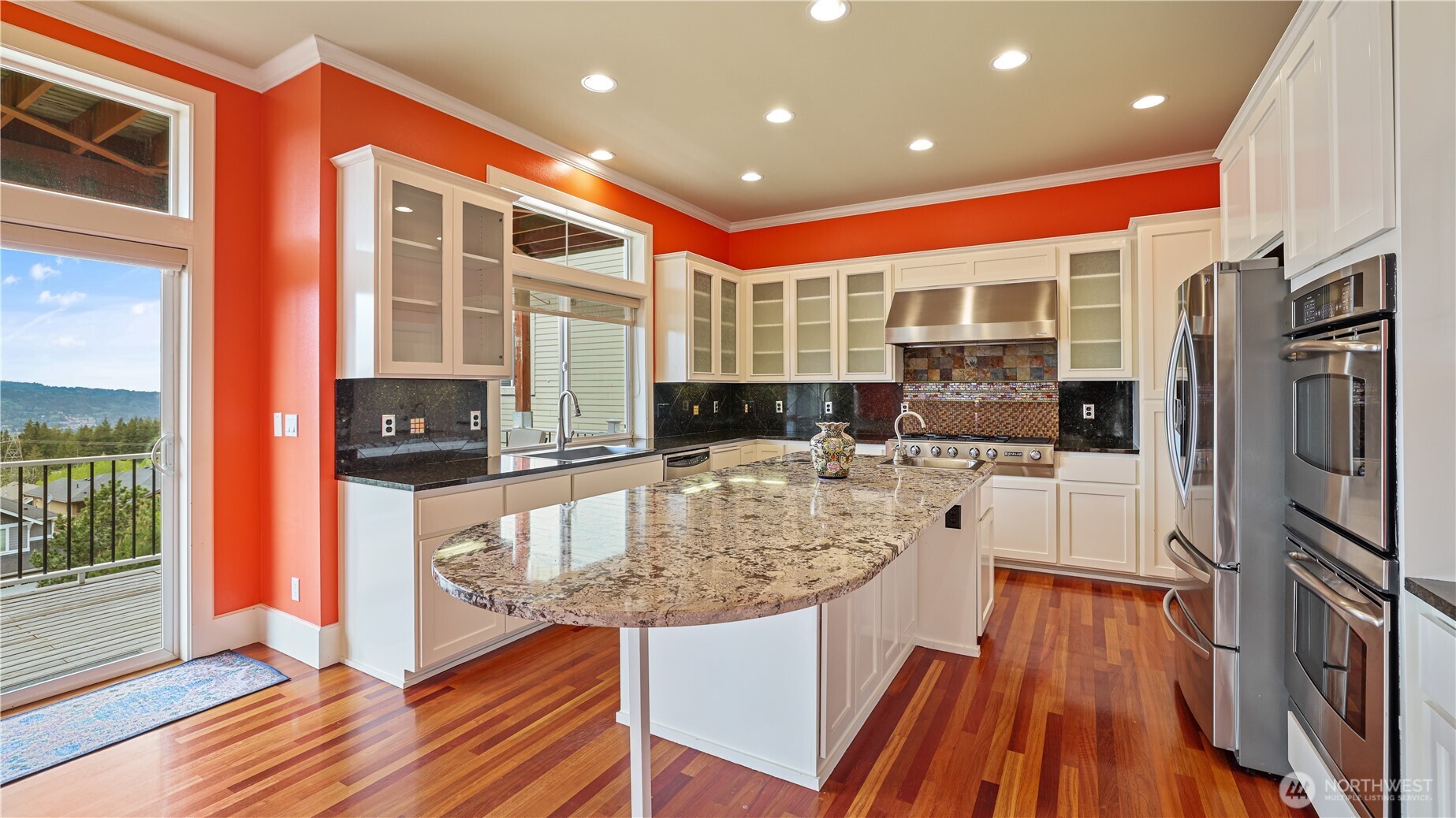 1511 25th Avenue NE, Issaquah, WA 98029