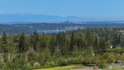 1511 25th Avenue NE, Issaquah, WA 98029 - Photo 2
