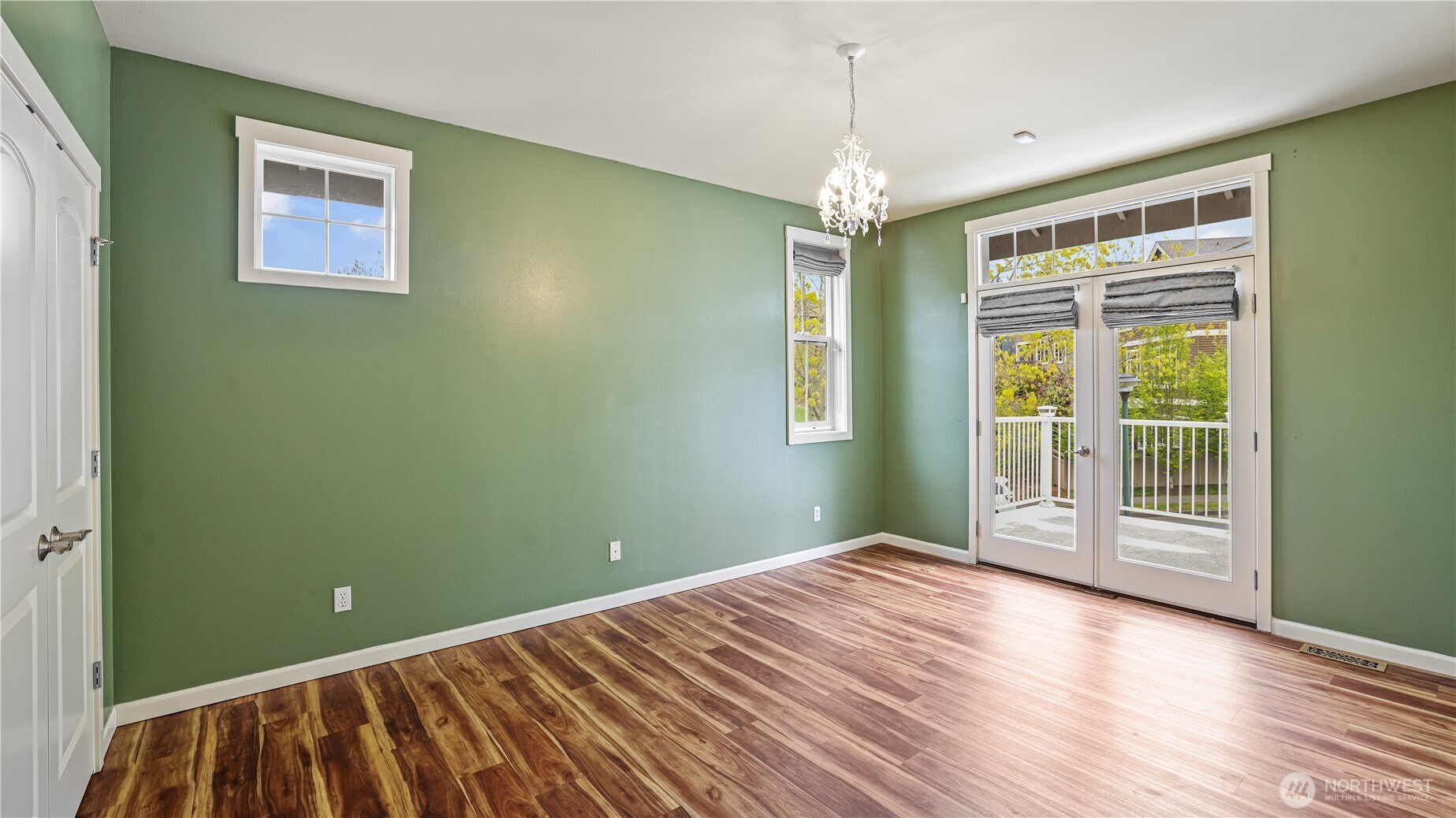 1511 25th Avenue NE, Issaquah, WA 98029