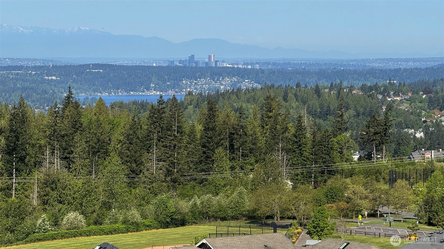 1511 25th Avenue NE, Issaquah, WA 98029
