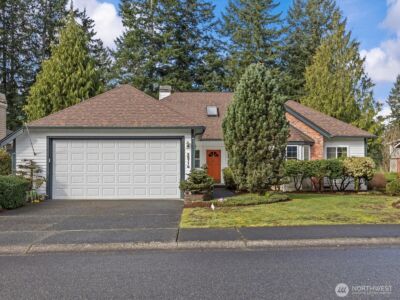 25719 Lake Wilderness Country Club Drive SE, Maple Valley, WA 98038-6822