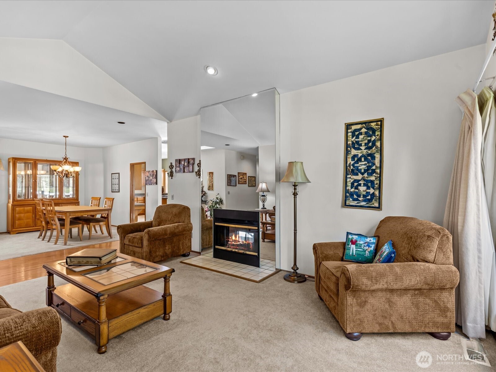 25719 Lake Wilderness Country Club Drive SE, Maple Valley, WA 98038-6822