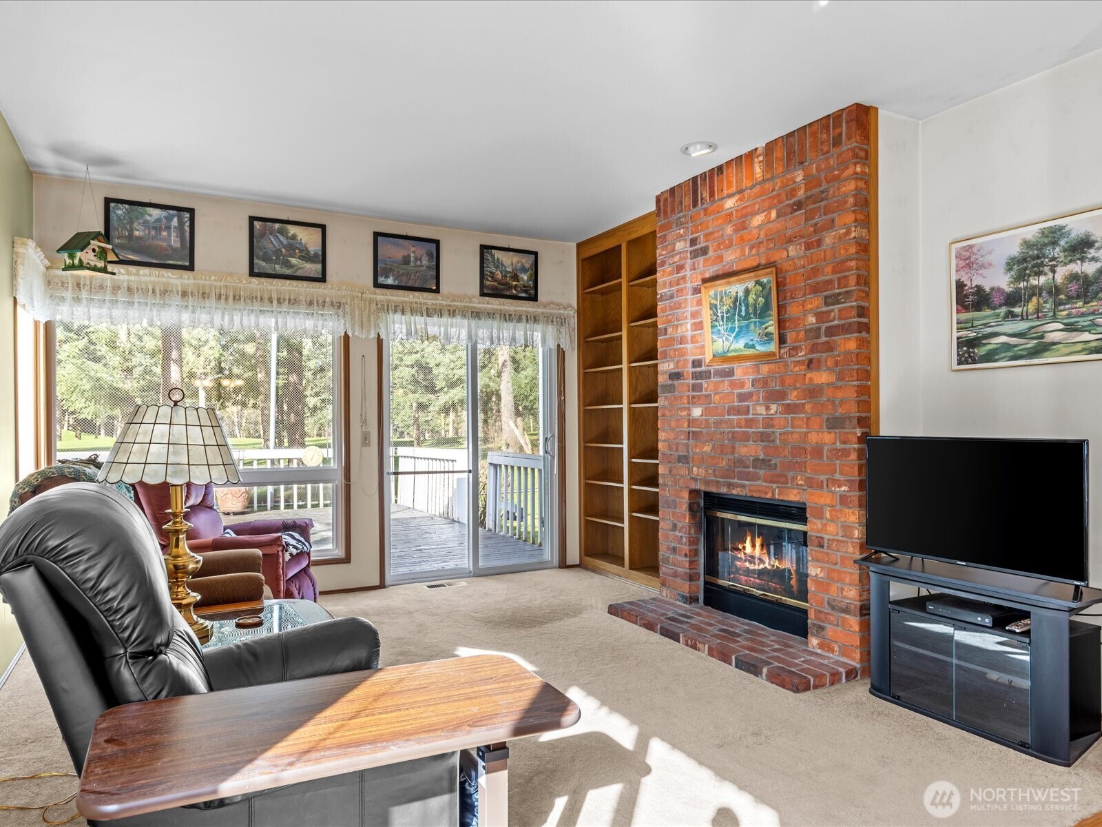 25719 Lake Wilderness Country Club Drive SE, Maple Valley, WA 98038-6822