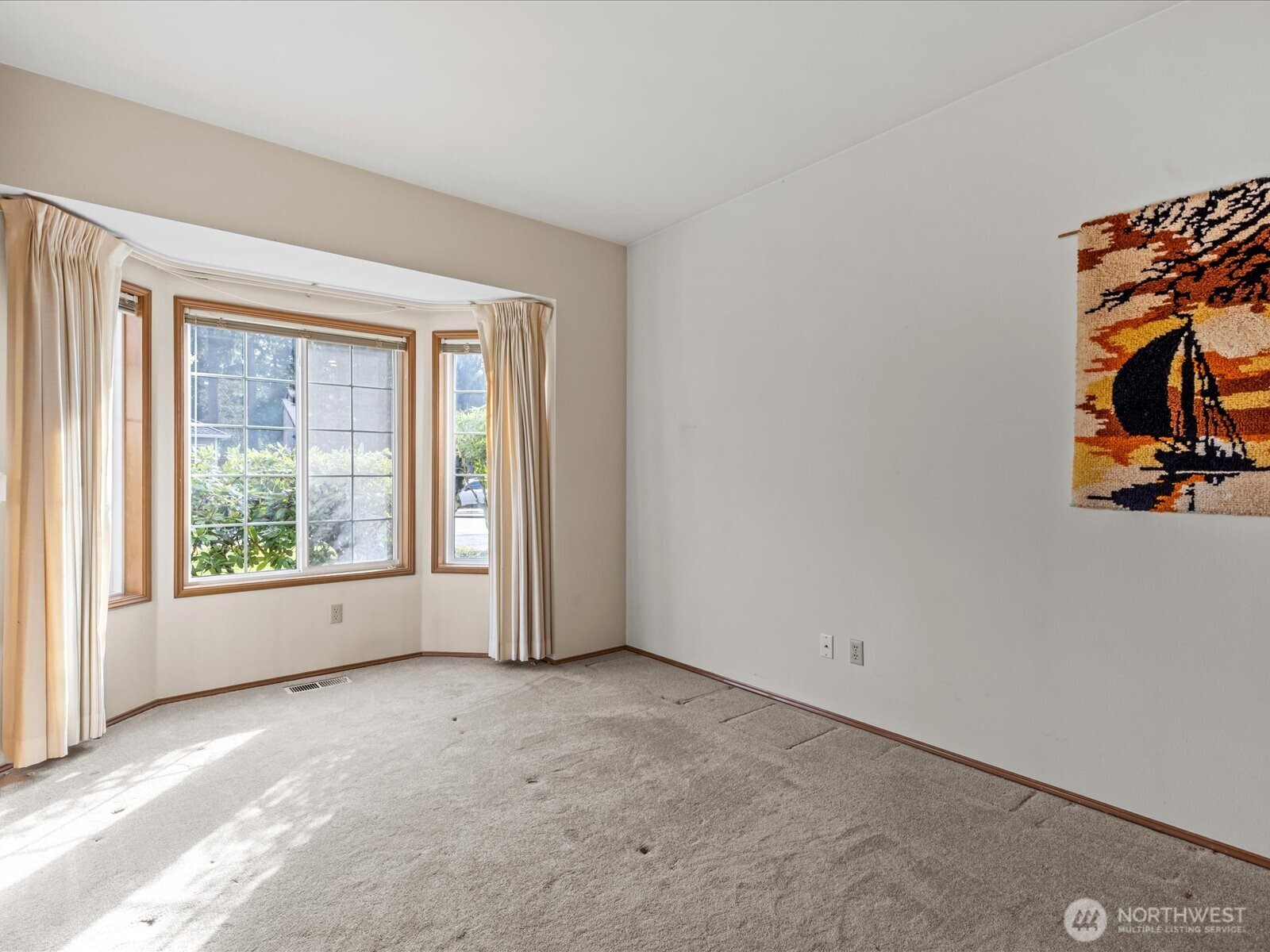 25719 Lake Wilderness Country Club Drive SE, Maple Valley, WA 98038-6822