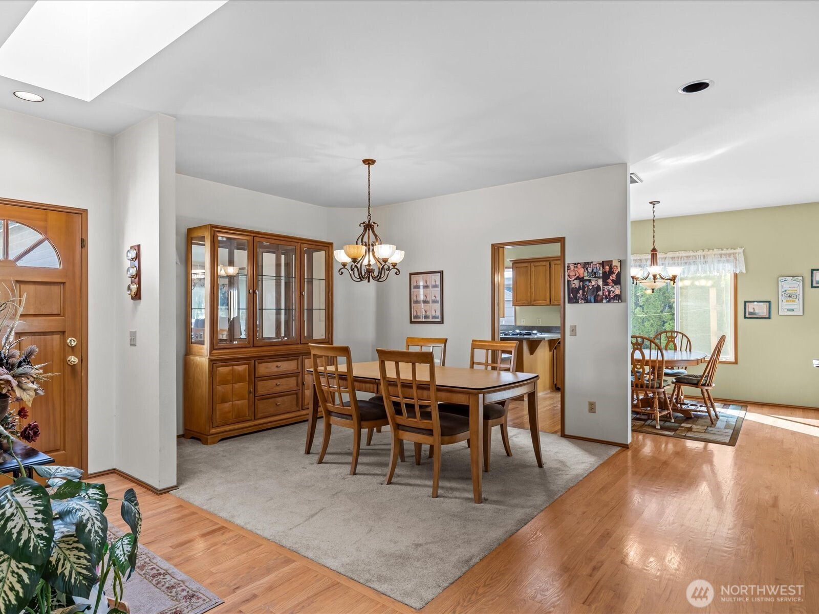 25719 Lake Wilderness Country Club Drive SE, Maple Valley, WA 98038-6822