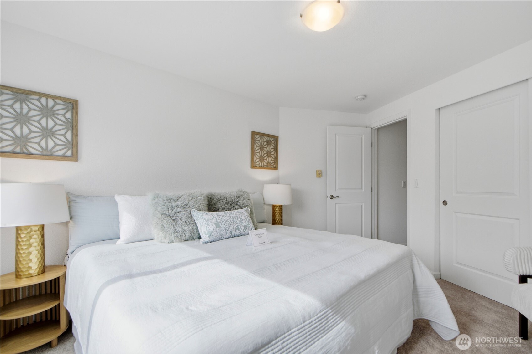 3045 20th Avenue W #403, Seattle, WA 98199