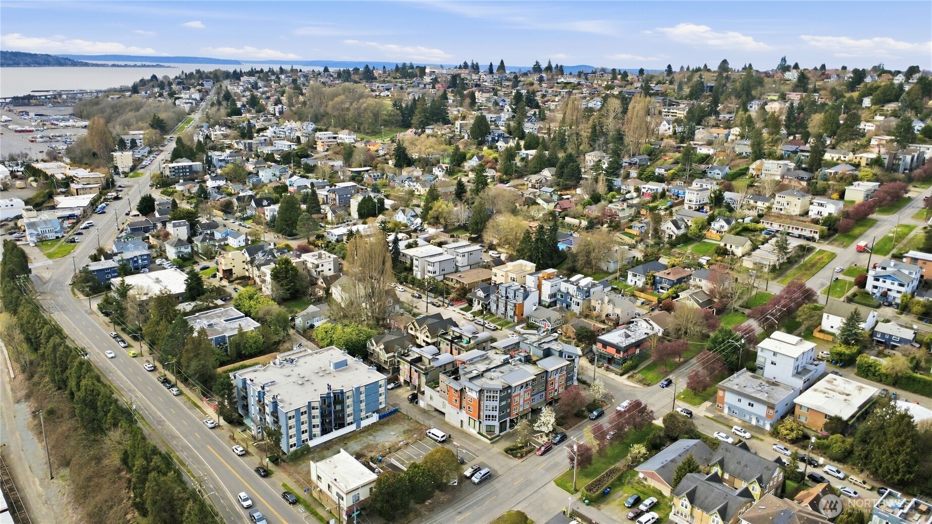 3045 20th Avenue W #403, Seattle, WA 98199