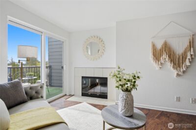 3045 20th Avenue W #403, Seattle, WA 98199 - Photo 3