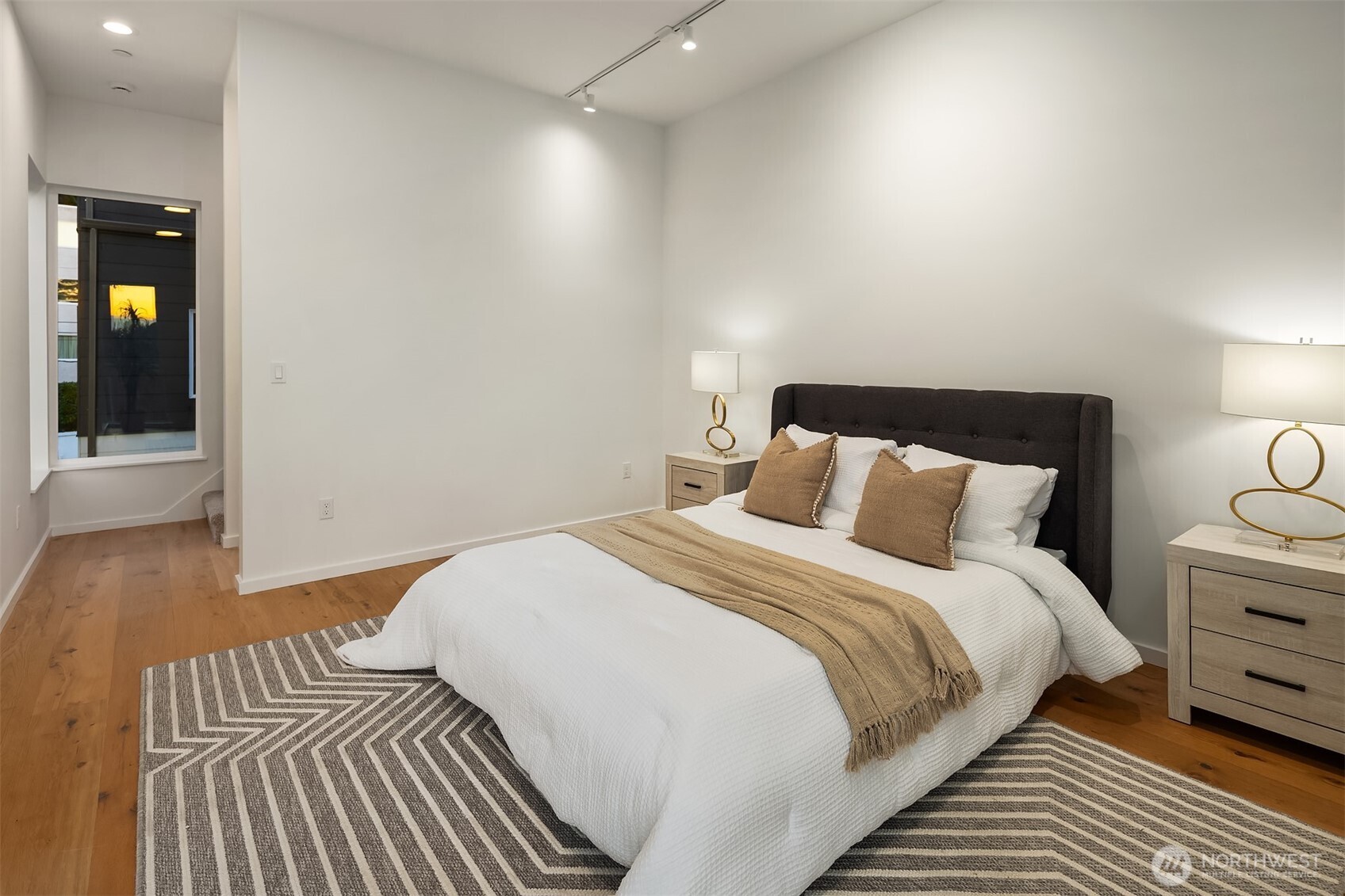 1225 E Roy Street , Seattle, WA 98102