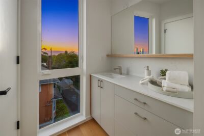 1225 E Roy Street , Seattle, WA 98102 - Photo 17