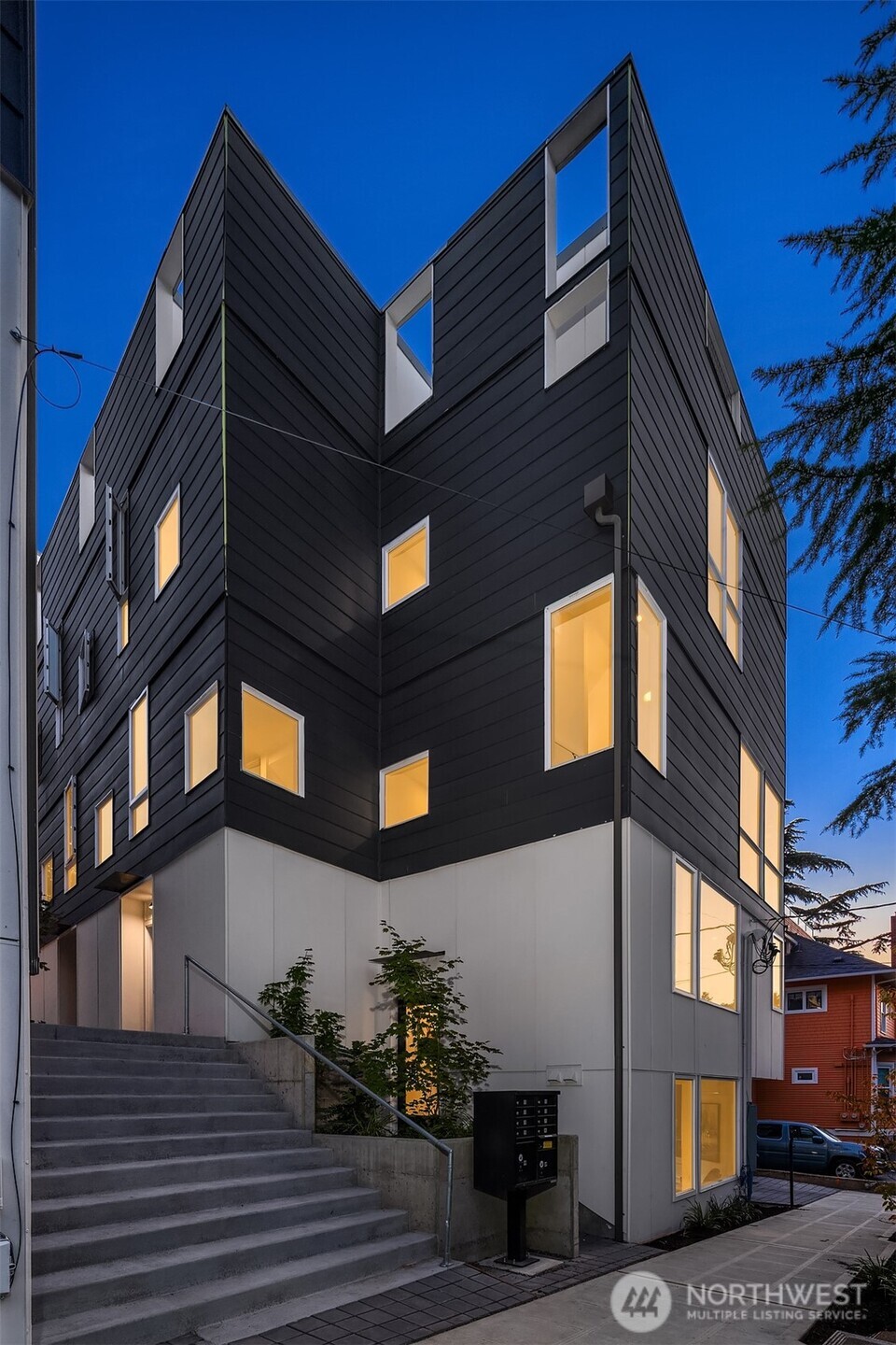 1225 E Roy Street , Seattle, WA 98102