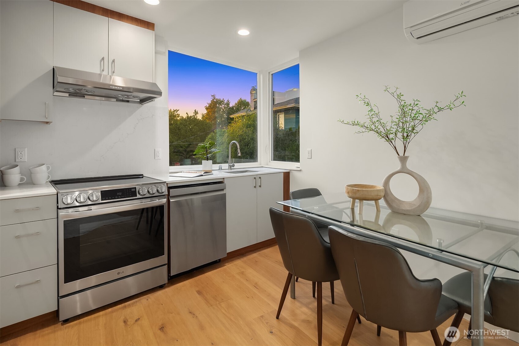 1225 E Roy Street , Seattle, WA 98102