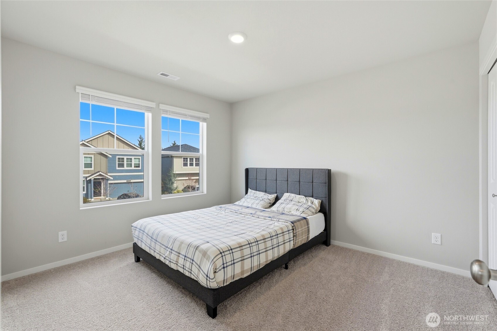 18854 109th Avenue Ct E #867, Puyallup, WA 98374