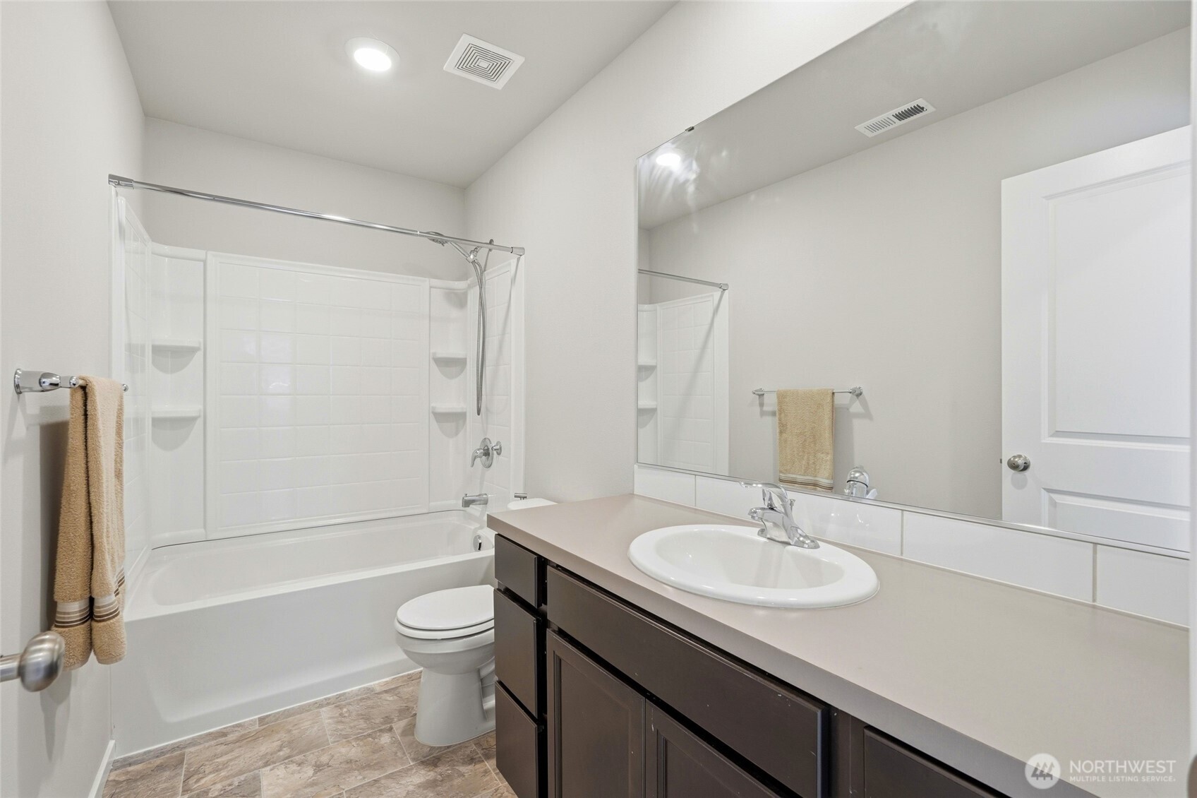 18854 109th Avenue Ct E #867, Puyallup, WA 98374