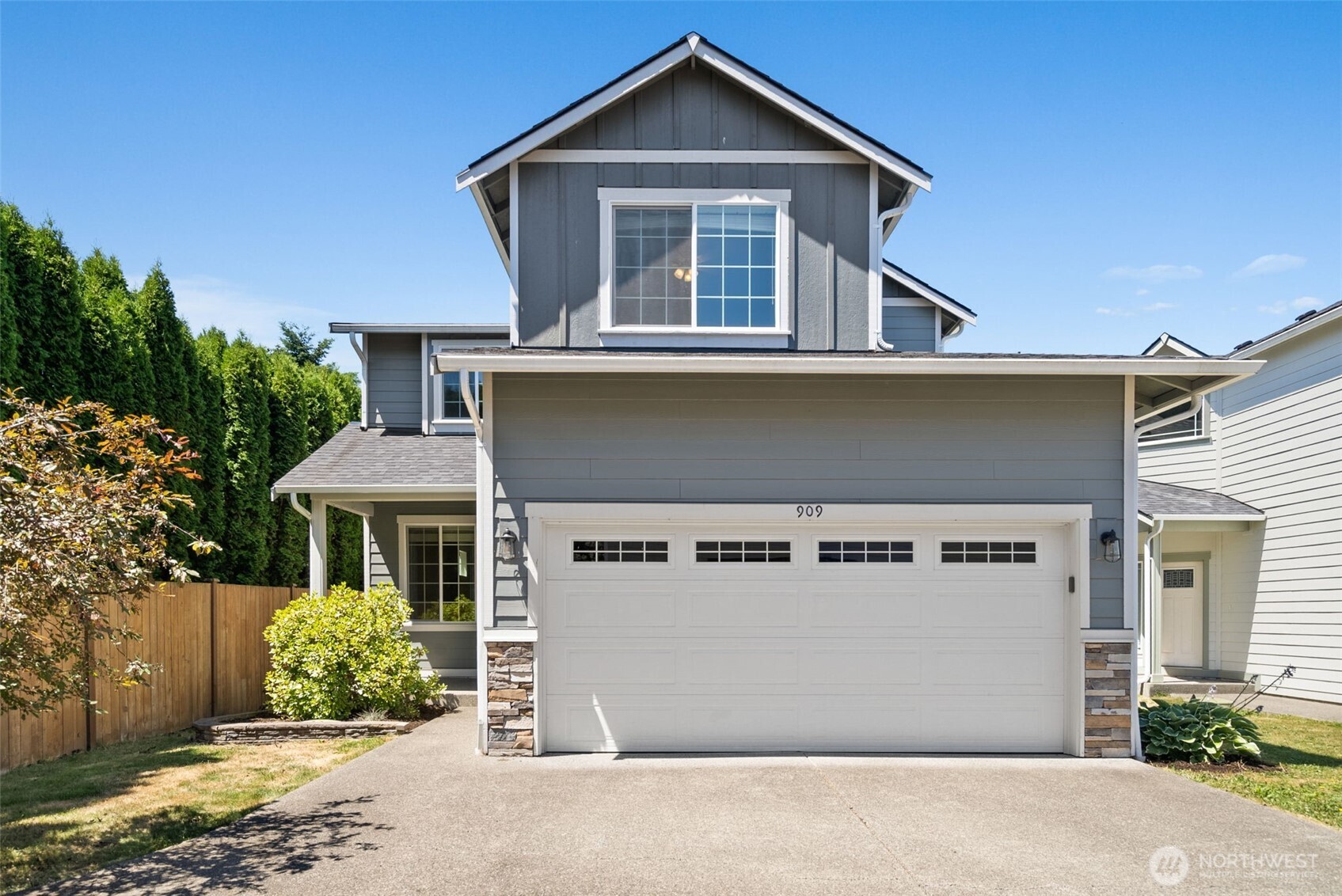 909 Burton Ray Street NE, Olympia, WA 98516