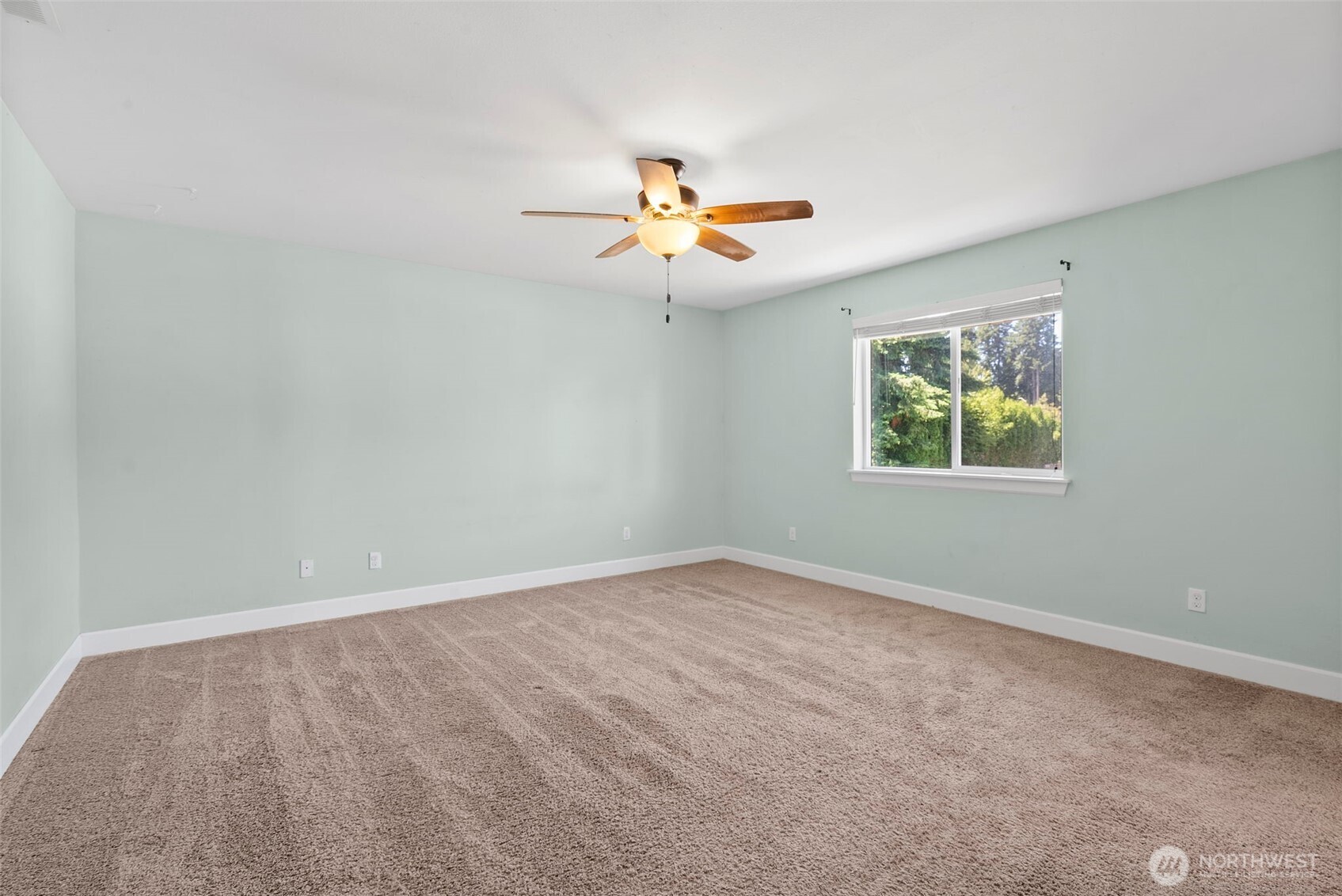 909 Burton Ray Street NE, Olympia, WA 98516