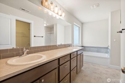 909 Burton Ray Street NE, Olympia, WA 98516 - Photo 17