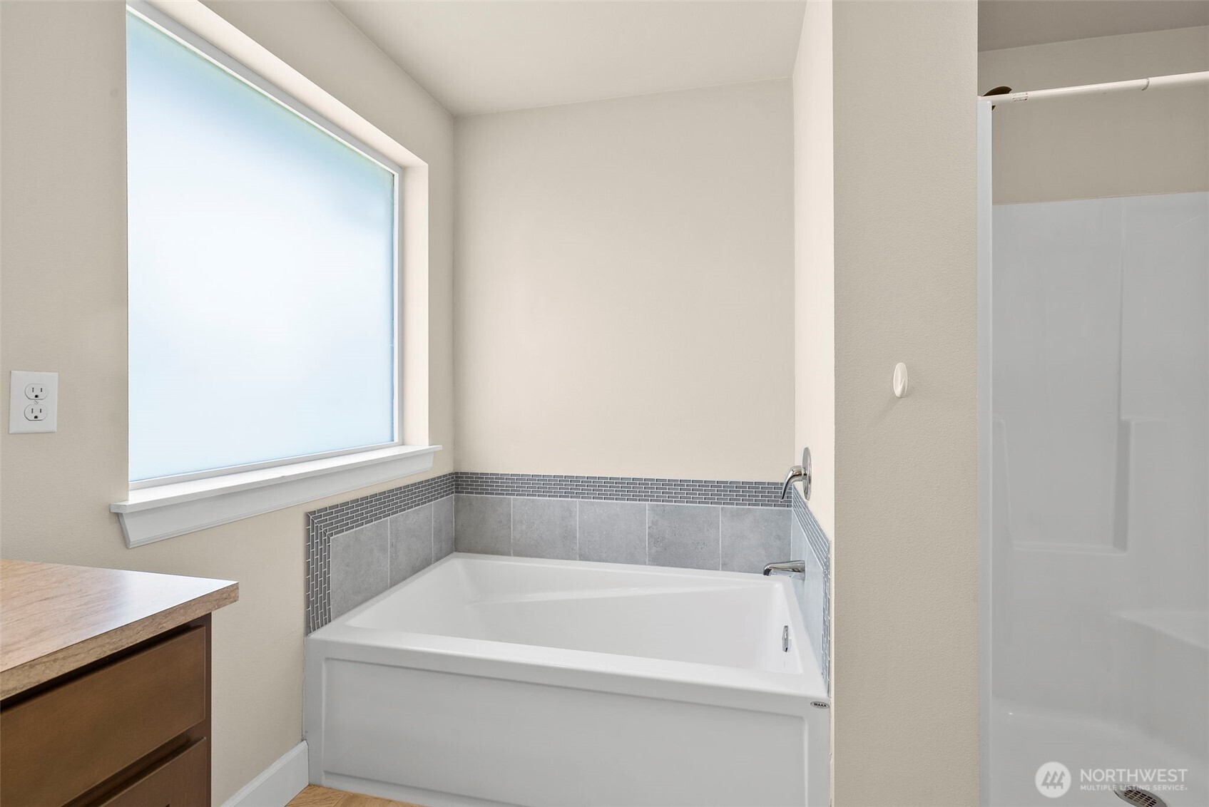 909 Burton Ray Street NE, Olympia, WA 98516