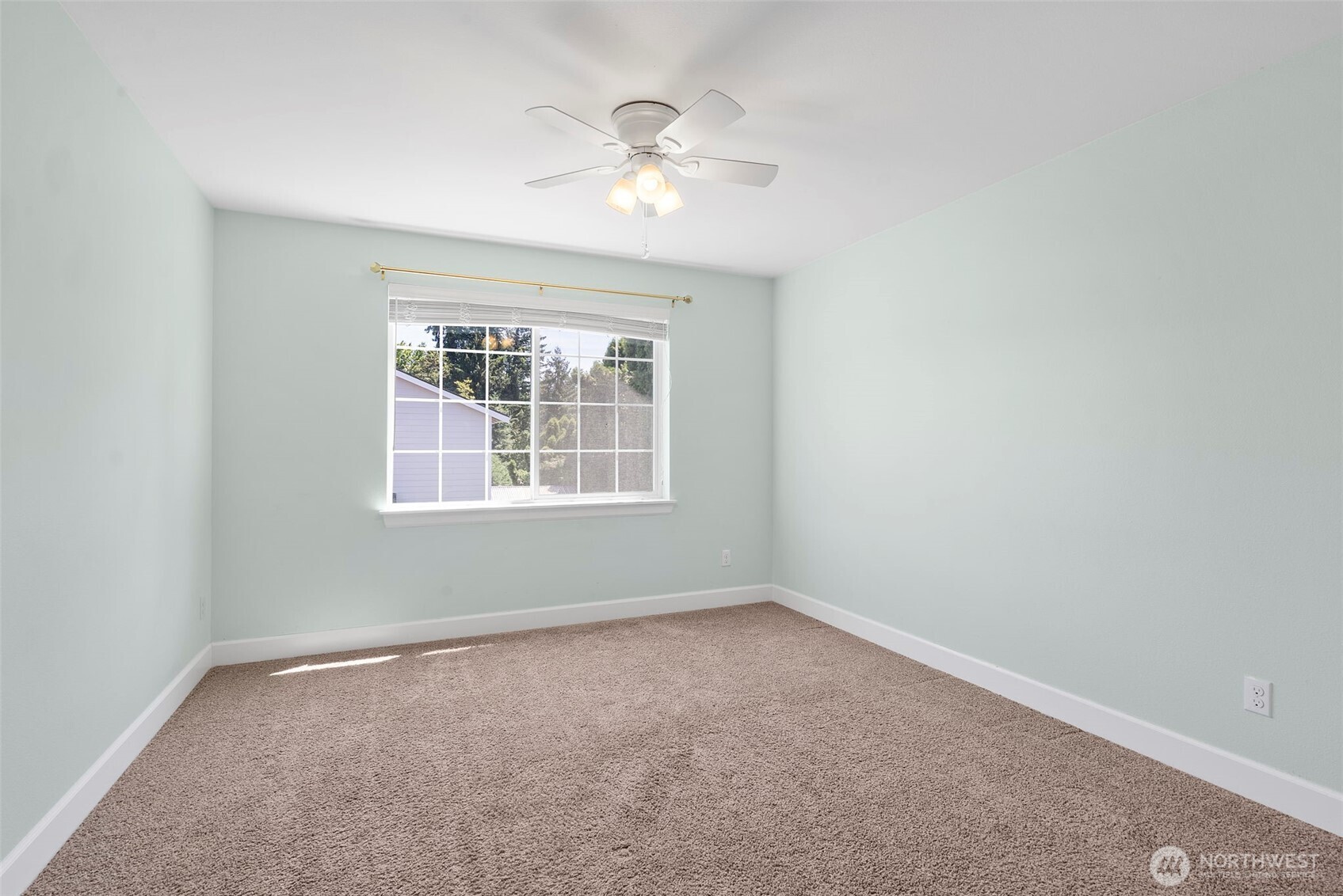 909 Burton Ray Street NE, Olympia, WA 98516