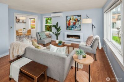 4402 31st Avenue W, Seattle, WA 98199 - Photo 2