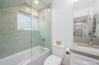 3015 61st Avenue SW #B, Seattle, WA 98116 - Photo 14