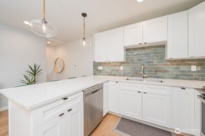 3015 61st Avenue SW #B, Seattle, WA 98116 - Photo 8