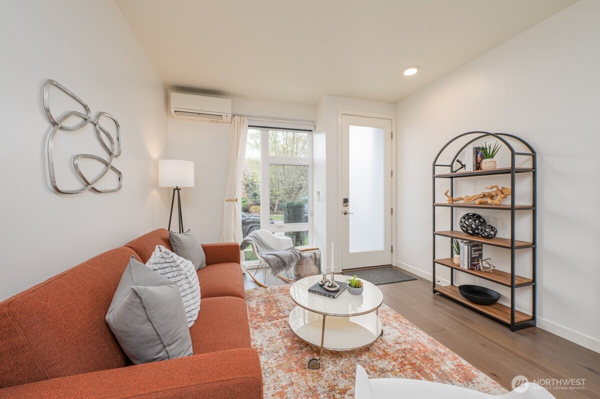 4354 6th Avenue NW, Seattle, WA 98107