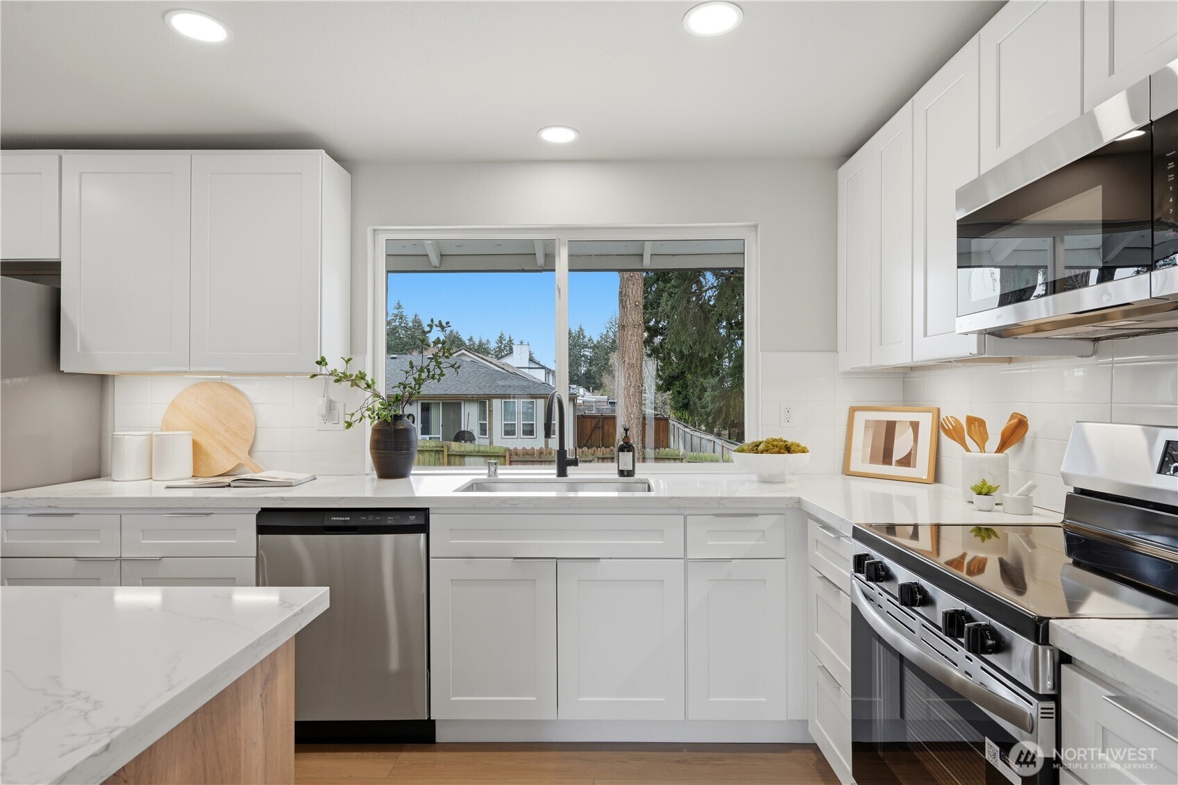 7606 91st Avenue SW, Lakewood, WA 98498-3943