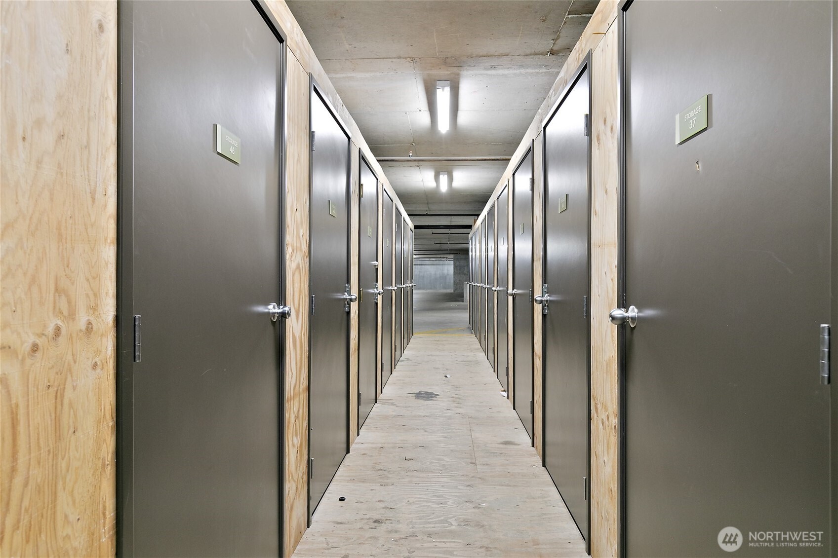 827 Hiawatha Place S #402, Seattle, WA 98144