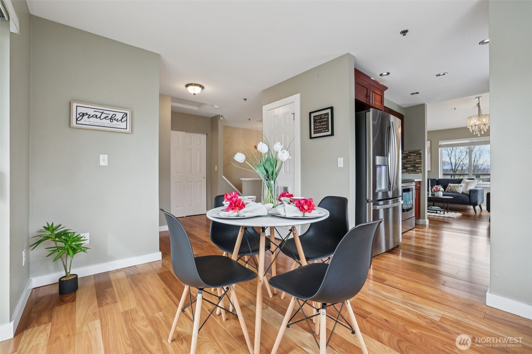 901 E Marine View Drive #201, Everett, WA 98201