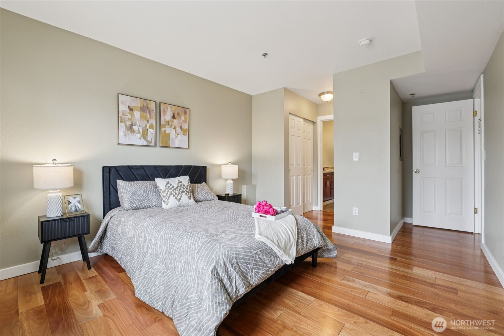 901 E Marine View Drive #201, Everett, WA 98201