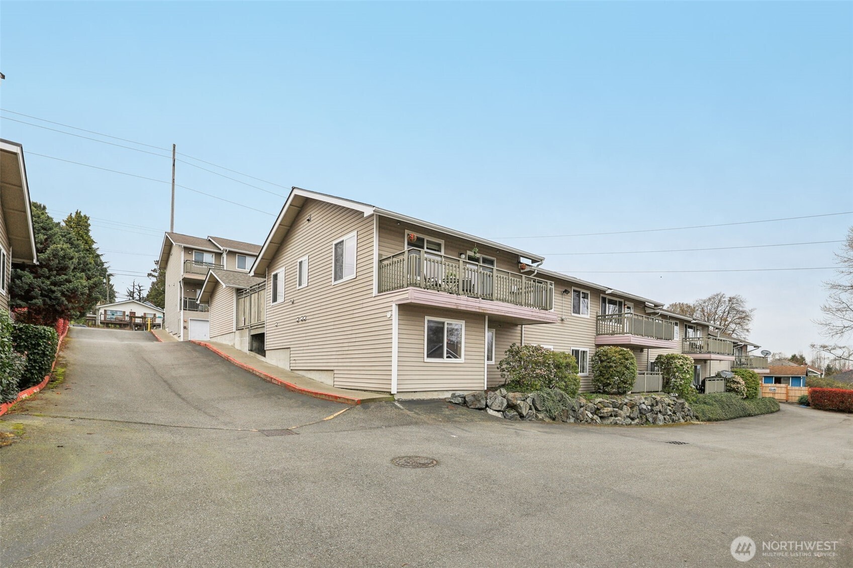 901 E Marine View Drive #201, Everett, WA 98201