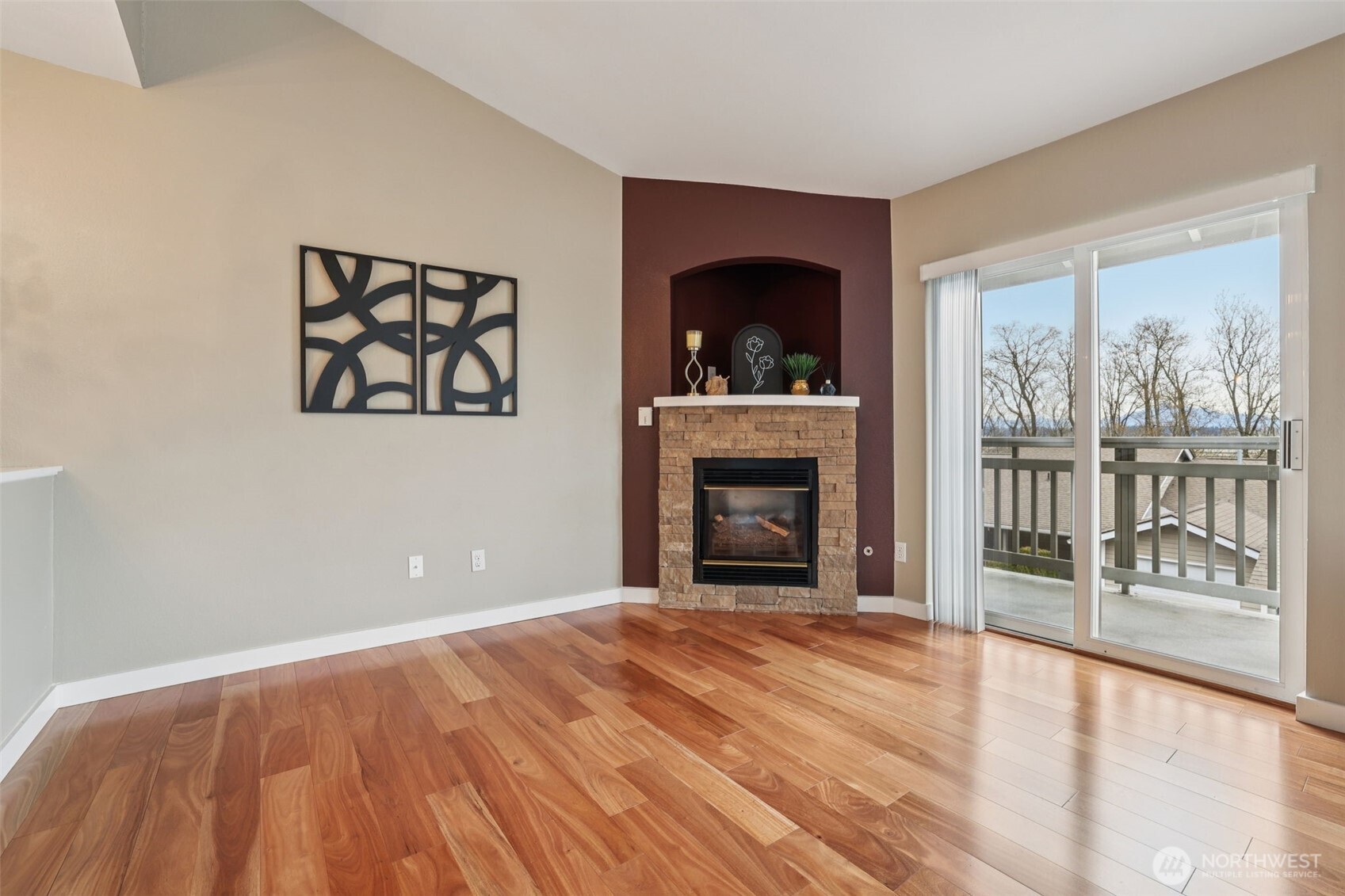 901 E Marine View Drive #201, Everett, WA 98201