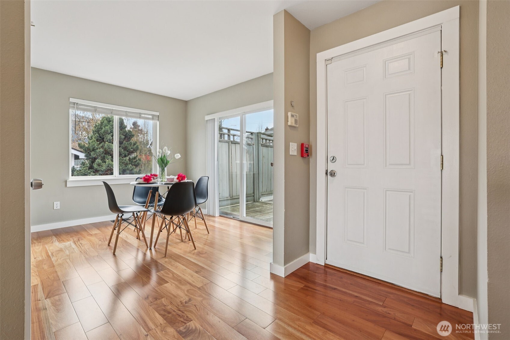 901 E Marine View Drive #201, Everett, WA 98201